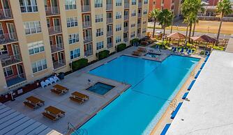 Beach access Condo Nice pool/hot tub area w/bbq 2 Bedroom Home by RedA