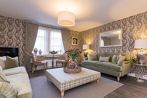 Elegant Home in Aberdeen