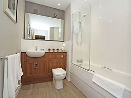 Comfortable Inverurie Home Close to Train Station