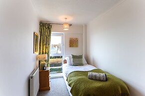 Sea View 3 Bedroom Seaside Property