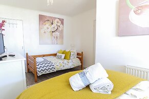 Sea View 3 Bedroom Seaside Property