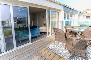 Sea View 3 Bedroom Seaside Property