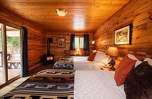 Lochsa Lodge Resort