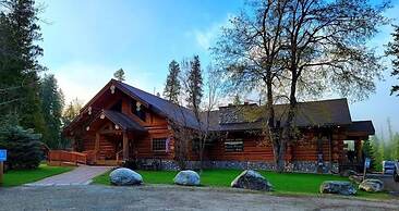 Lochsa Lodge Resort