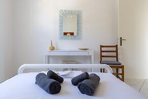 Panoramic View House