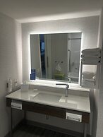 Hampton Inn by Hilton Kingston