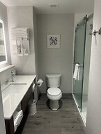 Hampton Inn by Hilton Kingston