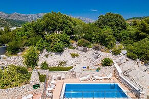 Villa Borna Apartments