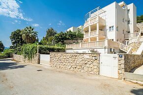 Villa Borna Apartments