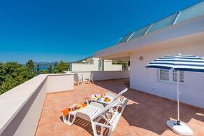 Villa Borna Apartments