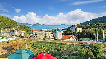 Geoje Araon Pension