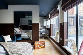 Bob W Tower of London