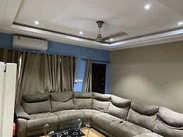 Oyibi New Furnished House - Charming 3 Bedroom
