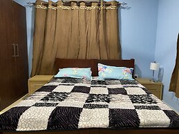 Oyibi New Furnished House - Charming 3 Bedroom