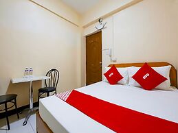 OYO 836 E & H Residences