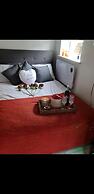 1-bed Apartment With Private hot Tub, Sauna & gym
