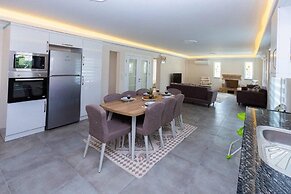 Remarkable 6-bed Villa Zambak Dalyan