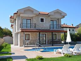 Stunning 4-bed Villa Konak Private & Pool