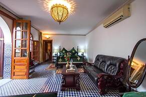 Room in B&B - Riad Authentic Palace & Spa - Suite Al Casaba