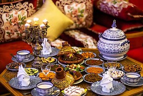 Room in B&B - Riad Authentic Palace & Spa - Royale Suite Al Cazar