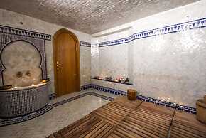 Room in B&B - Riad Authentic Palace & Spa - Al Bartal