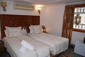 Room in B&B - Riad Authentic Palace & Spa - Al Bartal