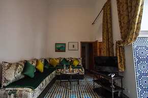 Room in B&B - Riad Authentic Palace & Spa - Suite Andalouse