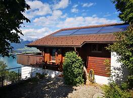 Chalet With Panoramic Views of the Mountains of the Oberland and Lake