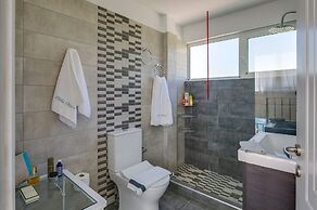 Longobardi Sea Front Villa Chania Greece