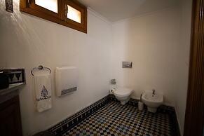 Room in B&B - Riad Authentic Palace & Spa - Bassatine