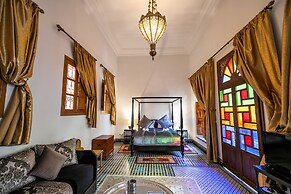 Room in B&B - Riad Authentic Palace & Spa - Bassatine