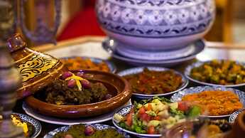 Room in B&B - Riad Authentic Palace & Spa - Bassatine