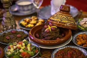 Room in B&B - Riad Authentic Palace & Spa - Bassatine