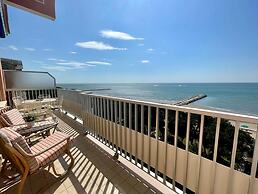 Precious sea View Apartment