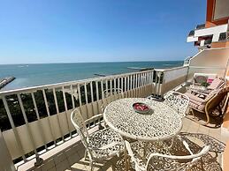 Precious sea View Apartment