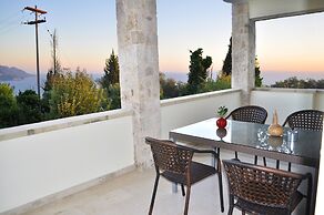 House Lemoni, Apartment C - Pelekas, Corfu