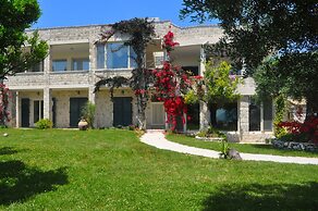 House Lemoni, Apartment B - Pelekas, Corfu