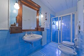 Luxury Villa, Pool, sea Access, Large Terraces, Stupendous Views