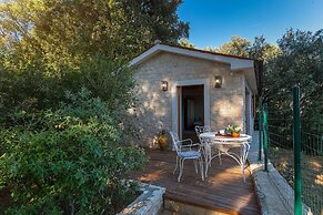 Holiday House in Pula 30 m From the sea