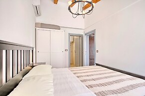 Holiday House in Pula 30 m From the sea