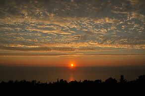 House Lemoni, Apartment A With Terrace and Balcony - Pelekas, Corfu