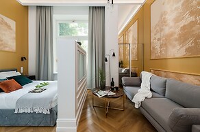 Louvre Studios - LoftAffair