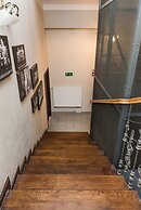 Louvre Studios - LoftAffair