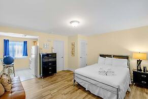 Oak Shores Studio 13