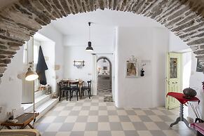 Traditional stonebuilt house