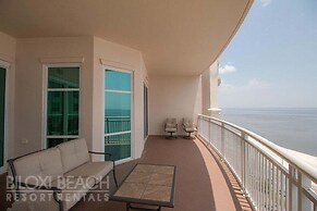 Legacy Towers I Penthouse