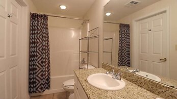 Legacy Towers I Deluxe