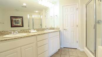 Legacy Towers I Deluxe