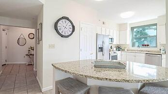 Legacy Towers I Deluxe