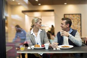 Holiday Inn Express Auckland City Centre by IHG